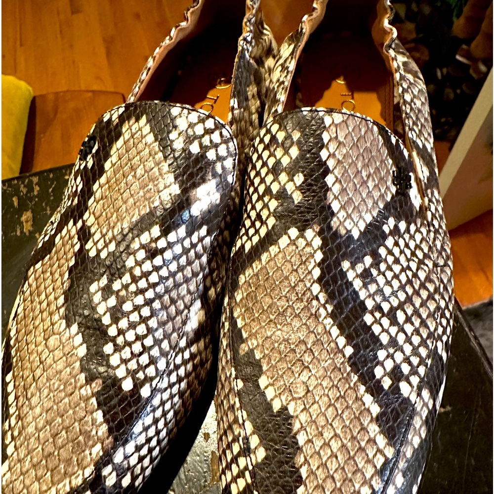 Tory Burch snake skin flats NIB